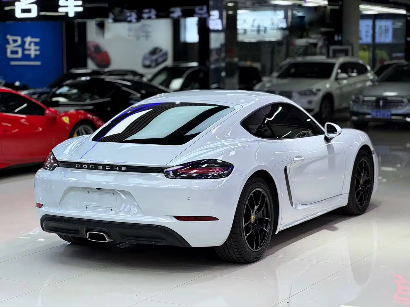 Porsche 718 2018 Cayman 2.0T фото 14