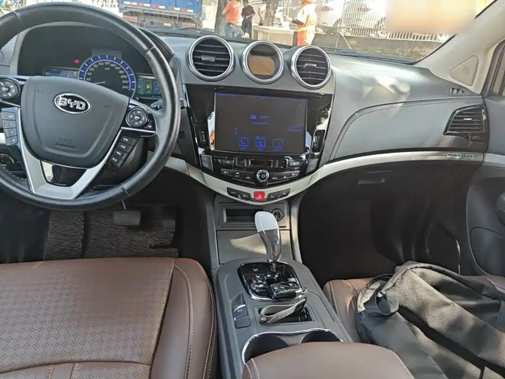 BYD S7 2015 2015 2.0T Upgrade Automatic Premium
