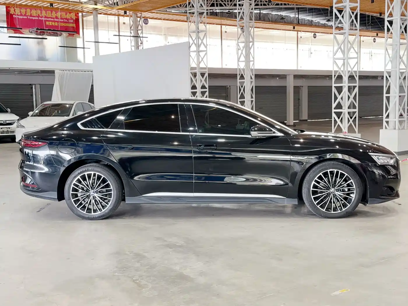 BYD Han 2022 DM-i 121KM Premium Edition фото 4