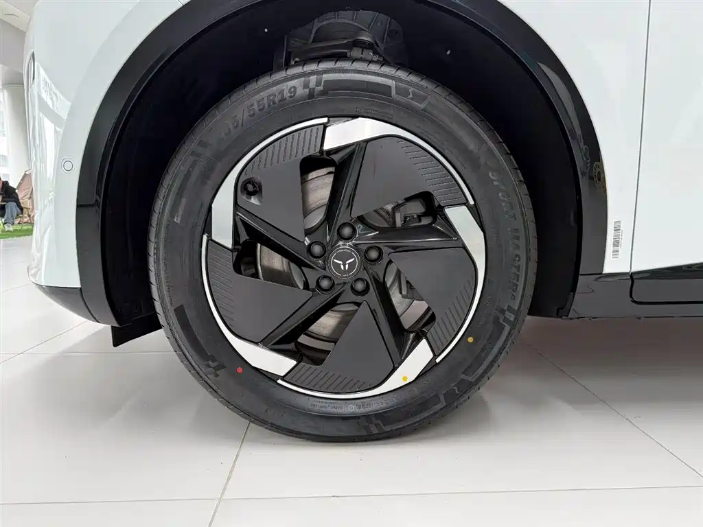 Hongqi HONGQI TIANGONG 06