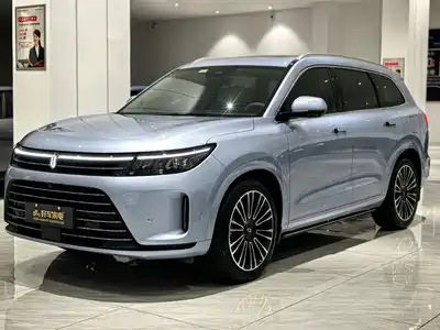 AITO M7