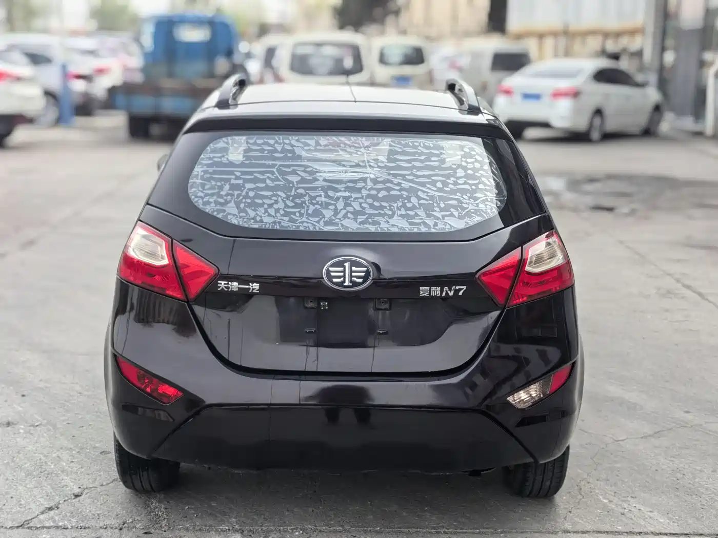 FAW Xiali N7 2013 2013 1.3L Manual Luxury