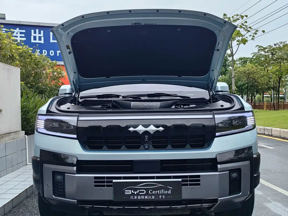 Fang Cheng Bao Leopard 8 2025 2025 Zhiyong Flagship 6-Seater