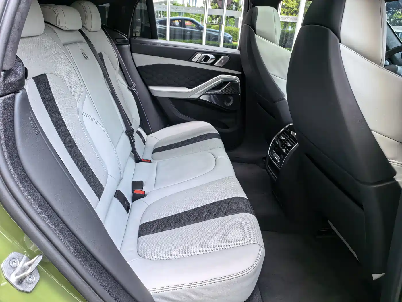 BMW X6 M 2022 X6 M фото 33