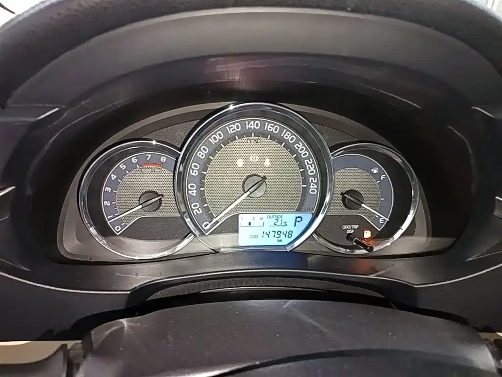 Toyota Corolla 2017 1.6L CVT GL фото 12