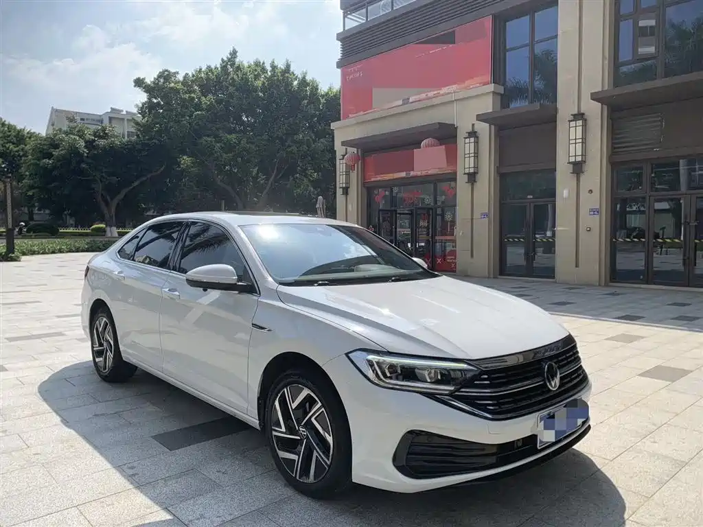 Volkswagen Sagitar 2023 Model Year 200TSI DSG Surpass Edition фото 3