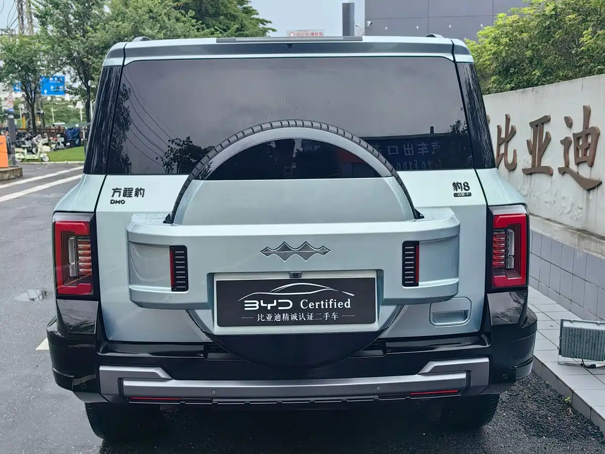Fang Cheng Bao Leopard 8 2025 2025 Zhiyong Flagship 6-Seater