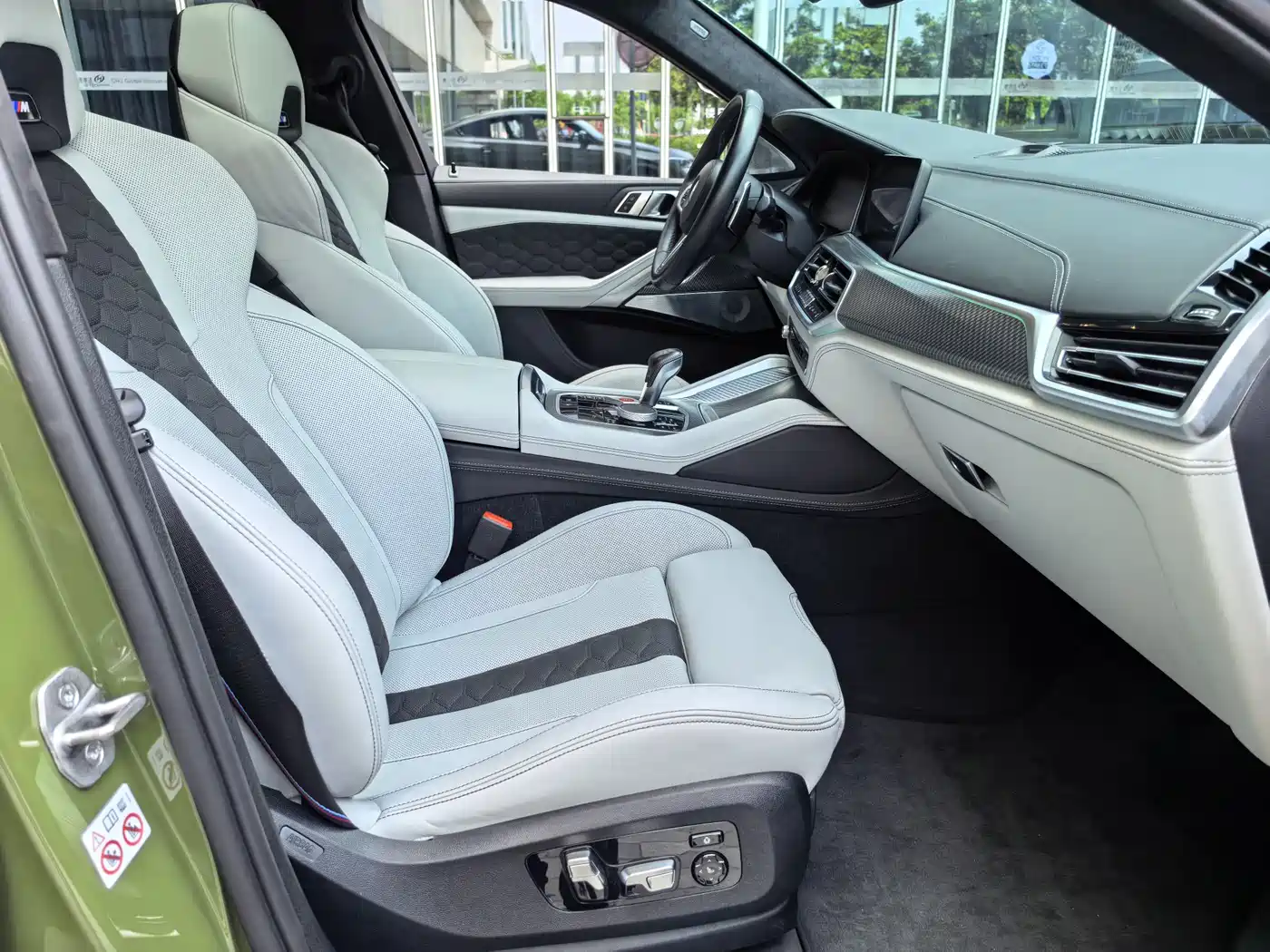 BMW X6 M 2022 X6 M фото 35