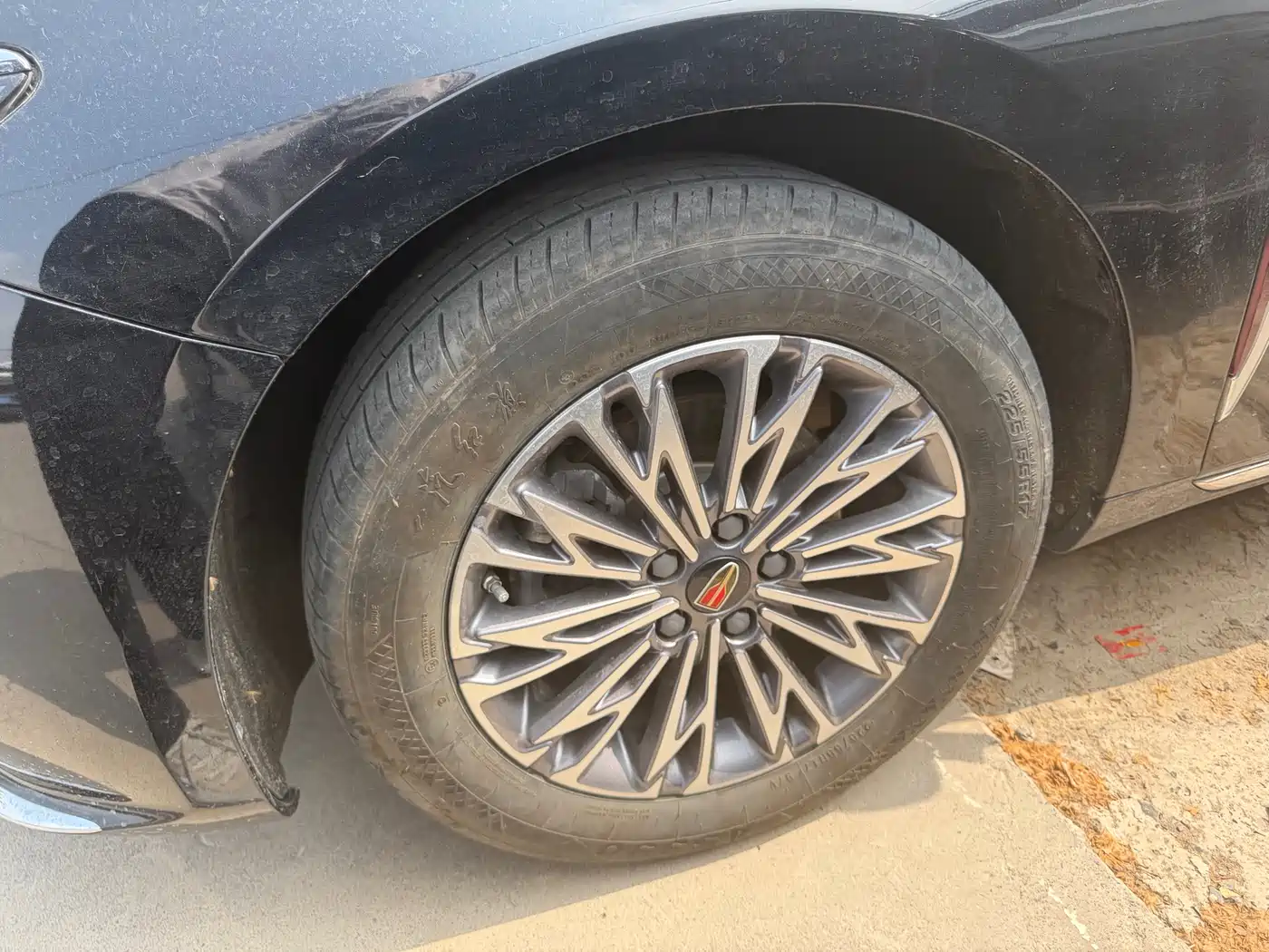 Hongqi H5 2023 1.5T DCT Smart Connect Flag Rhythm фото 5