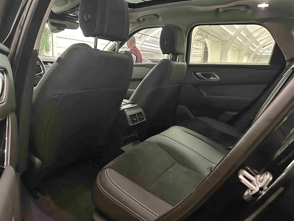 Land Rover Range Rover Velar 2021 P250 фото 13