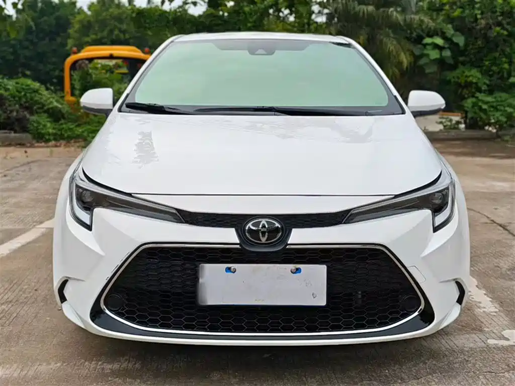 Toyota Levin 2024 185T CVT Luxury Edition фото 4