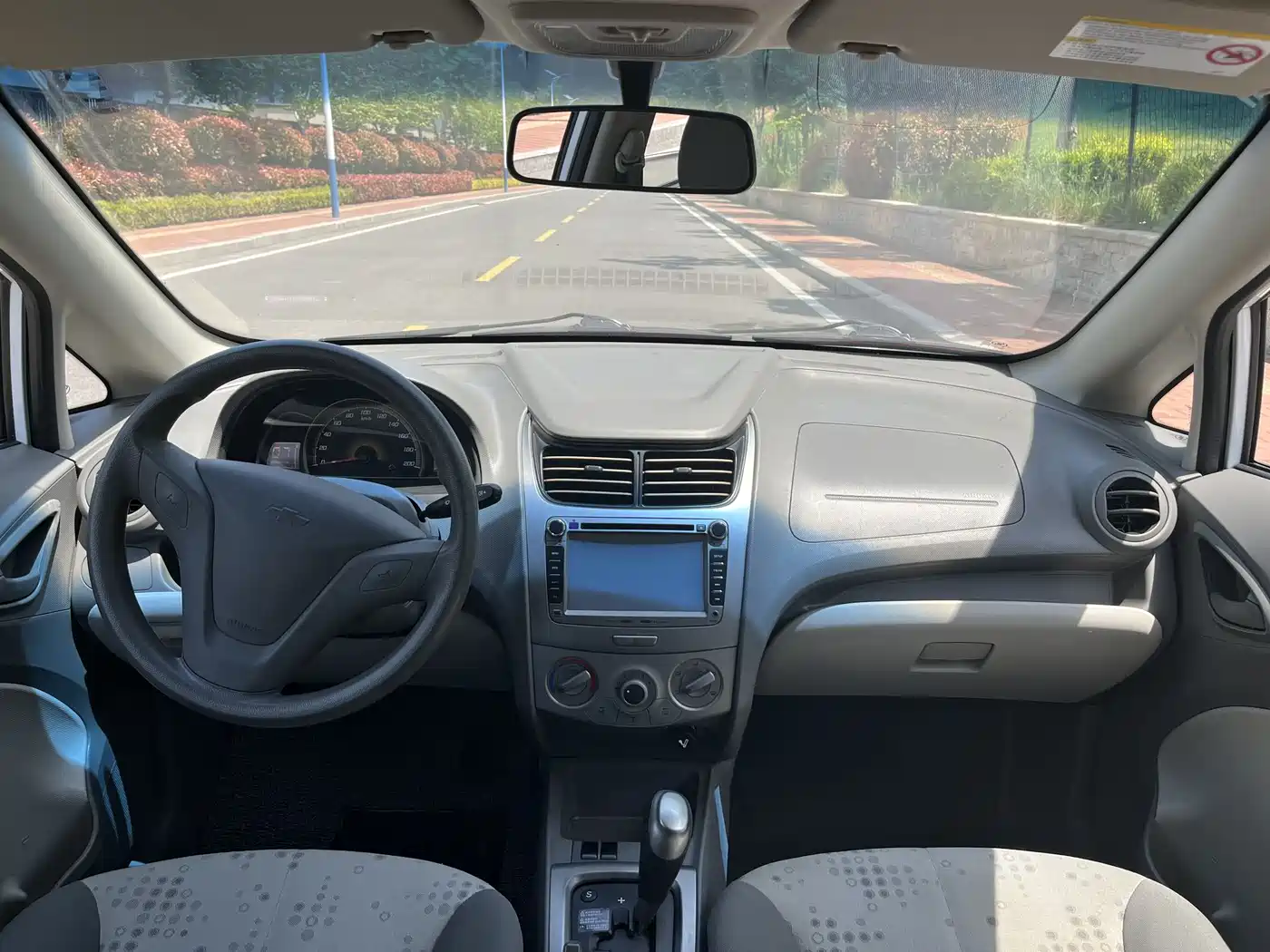 Chevrolet Sail 2013 Sedan 1.2L AMT Ideal Edition фото 7