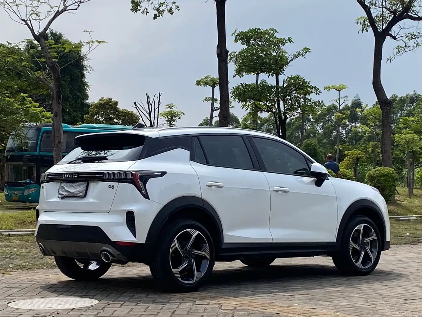 Lynk & Co 06 2023 Remix 1.5T Power Halo фото 21