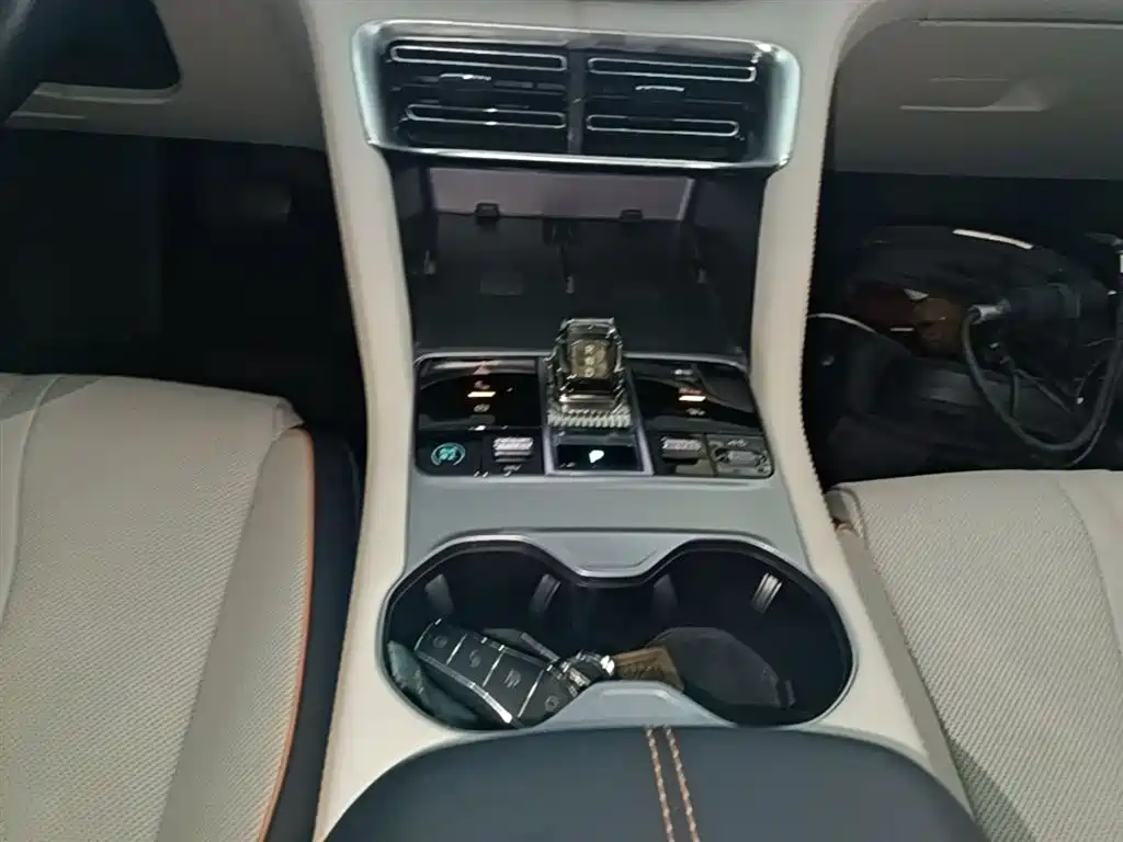 BYD Song PLUS PHEV 2023 Champion Edition DM-i 150KM Flagship PLUS фото 14