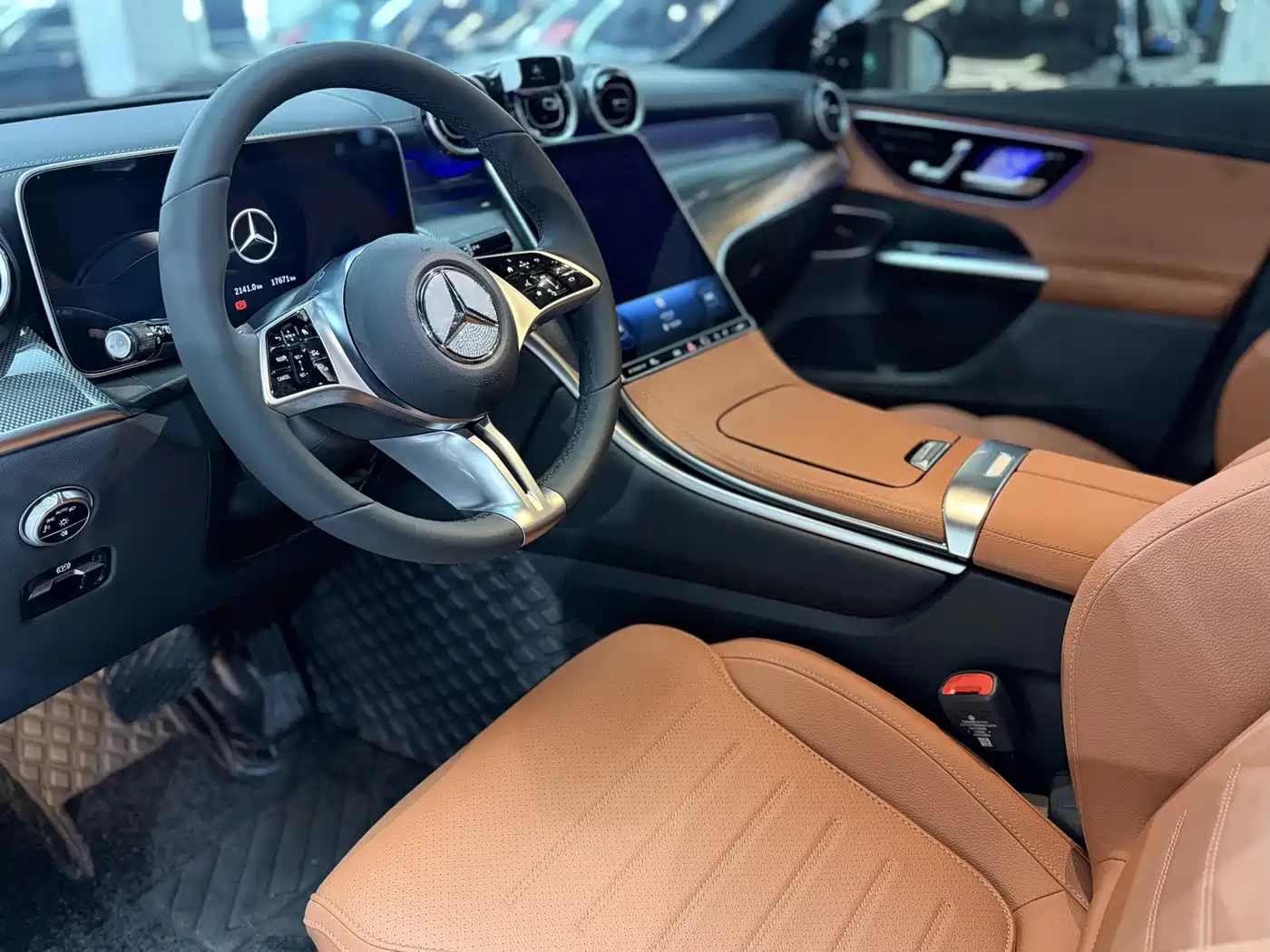 MERCEDES-BENZ GLC