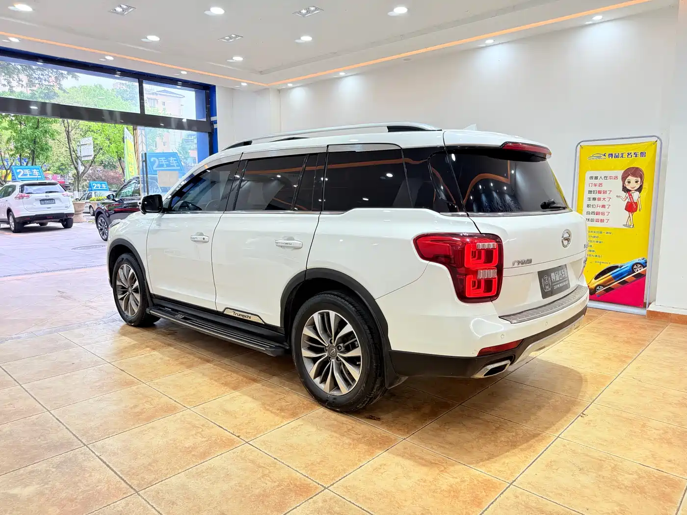 GAC Trumpchi Trumpchi GS8 2017 320T 2WD Luxury Smart Connect (7-seater) фото 6