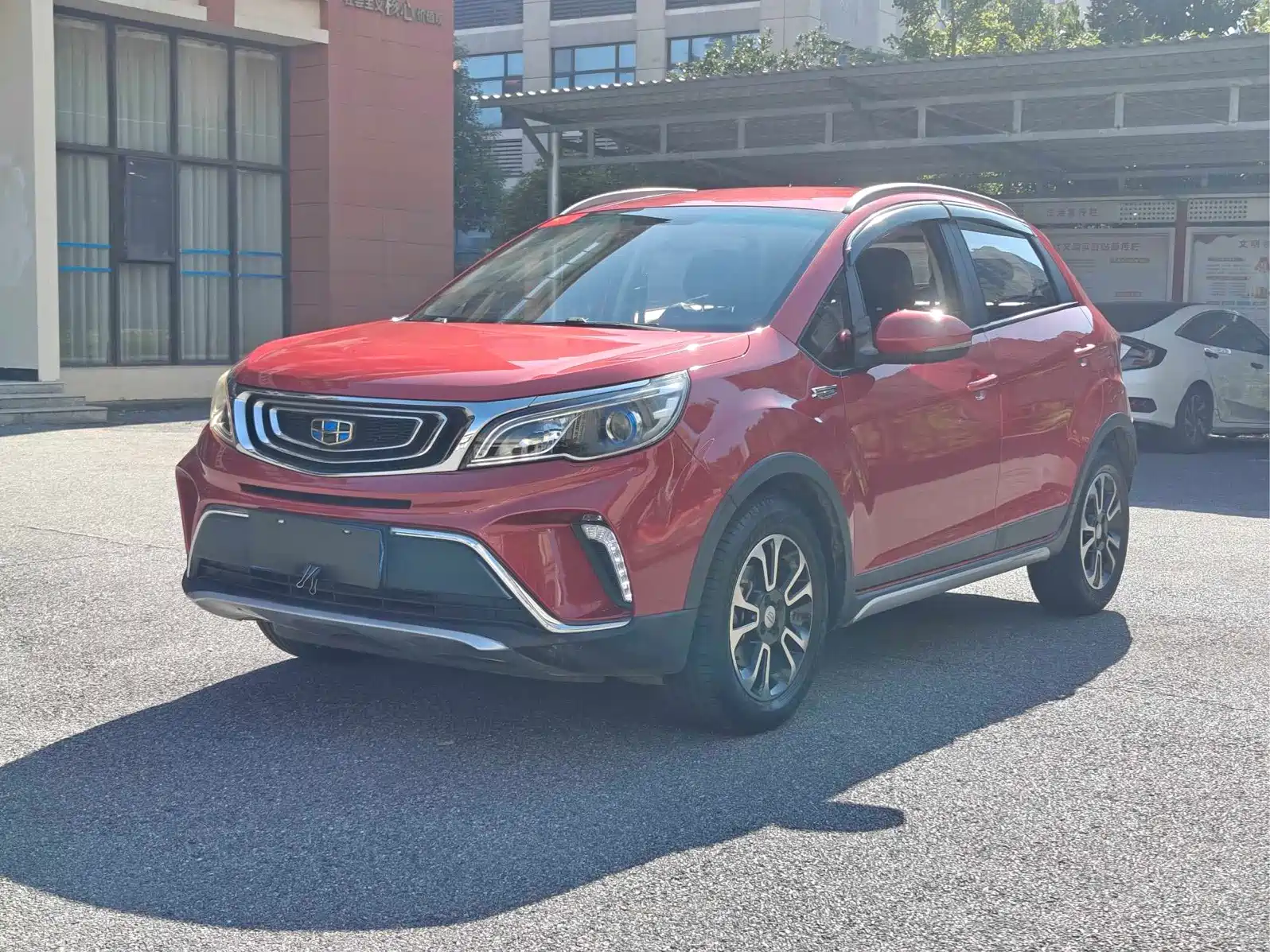 Фото 1 - Geely Vision X3