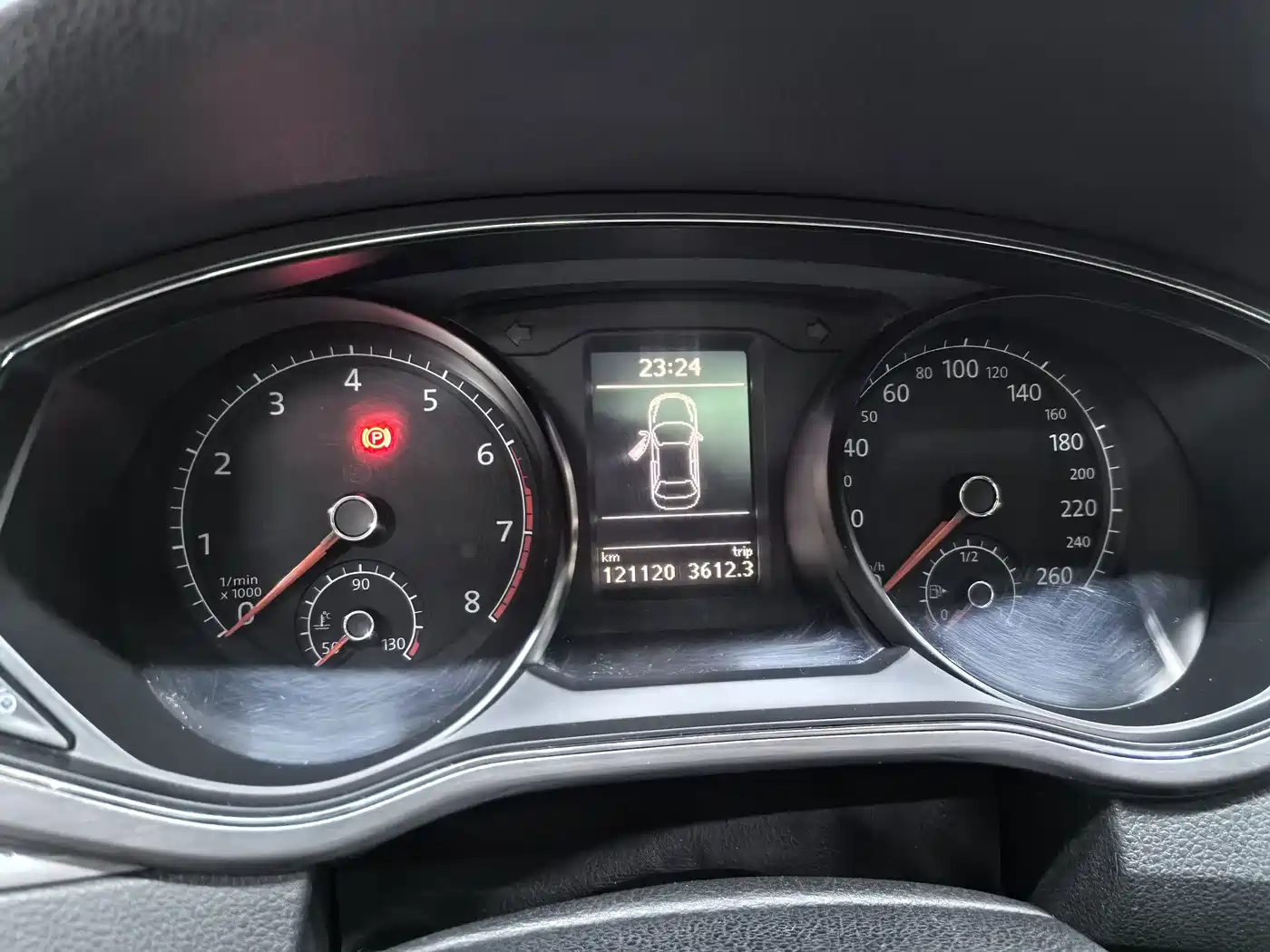 Volkswagen Passat 2016 330TSI DSG Honor Edition фото 10