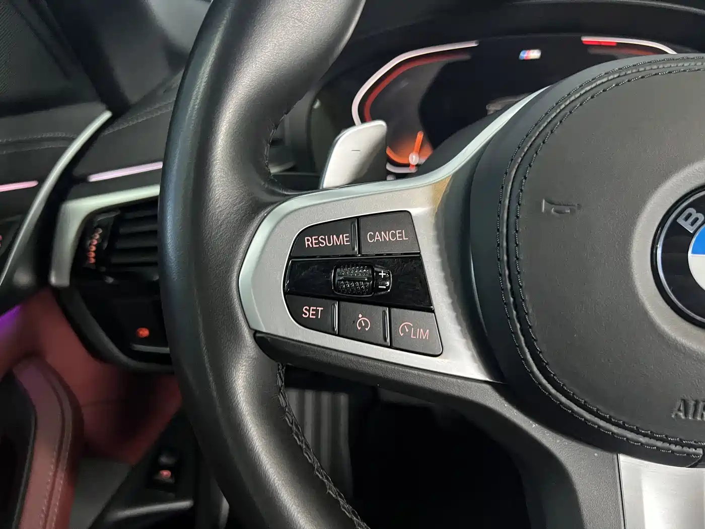 BMW 5 Series 2022 530Li Leading M Sport Package фото 23