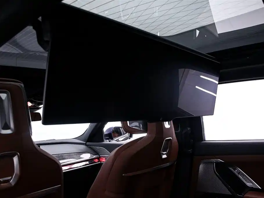 BMW 7 Series 2023 Model 740Li Premium Luxury Package фото 15