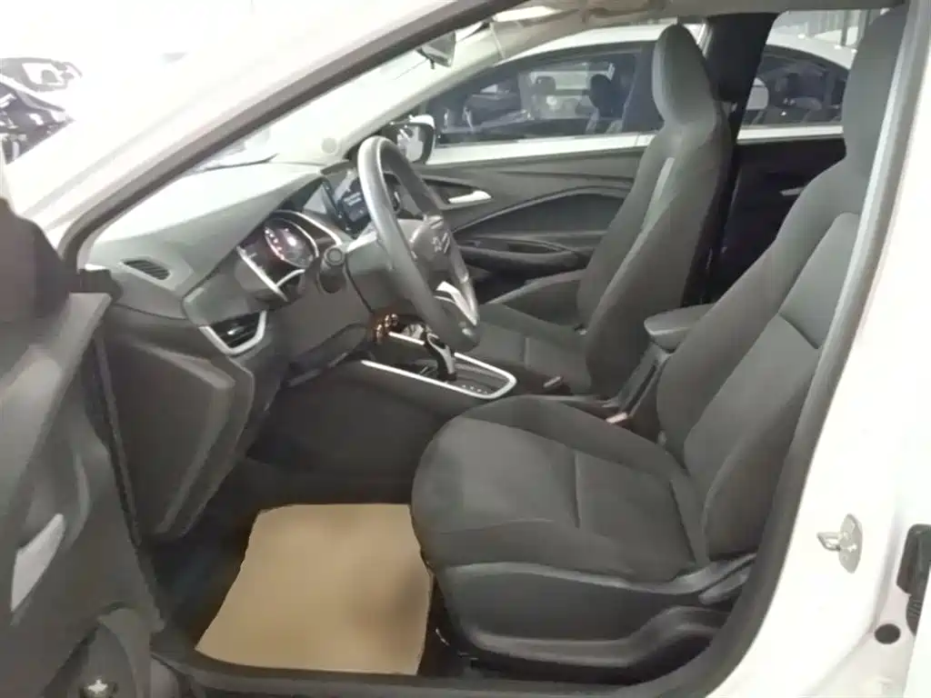Chevrolet Cavalier 2020 Facelift Redline 325T Automatic Trend Edition фото 15