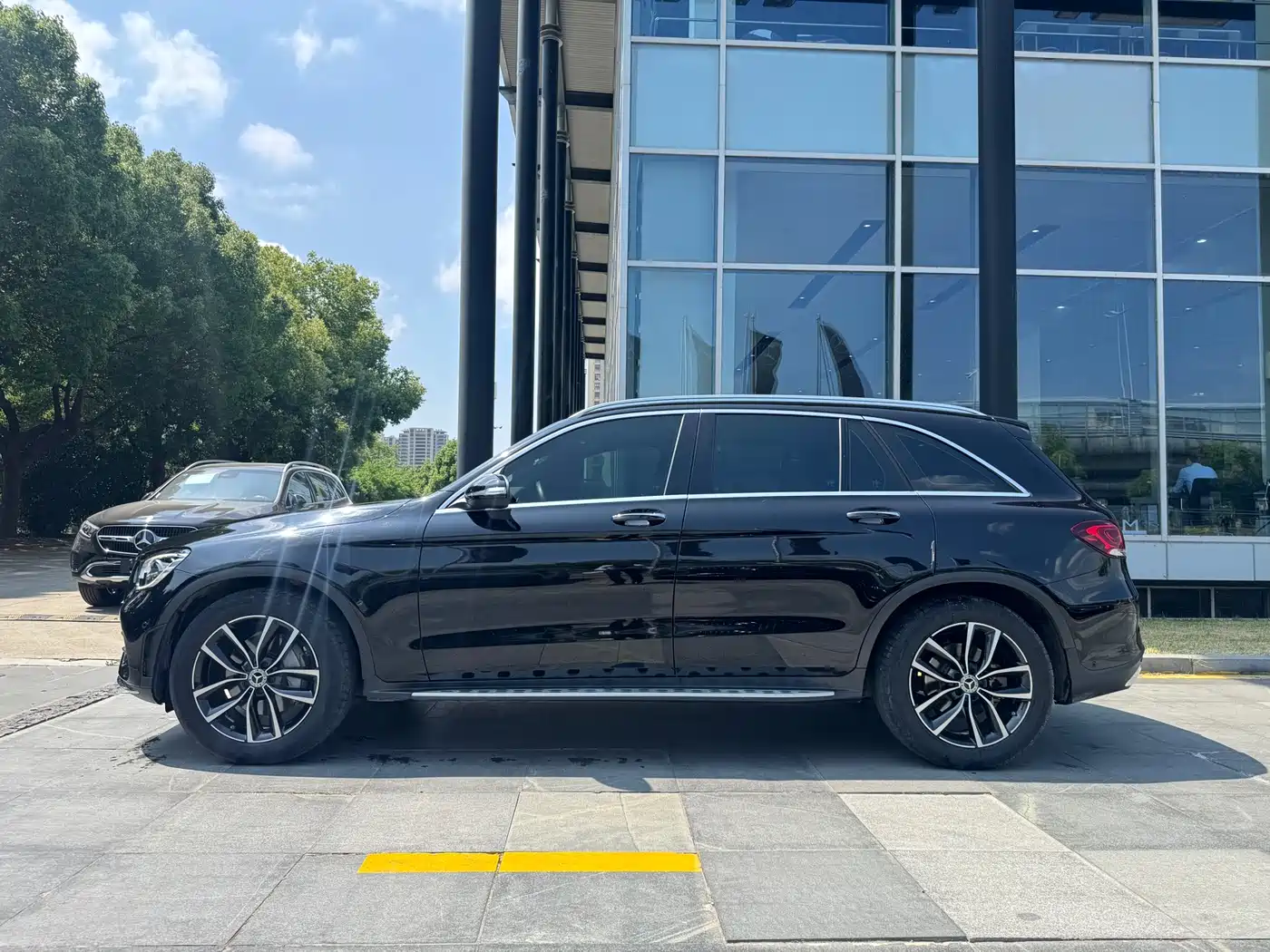 Mercedes-Benz GLC 2020 Facelift GLC 300 L 4MATIC Dynamic фото 5