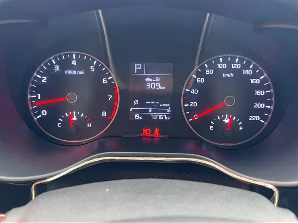 Kia K2 2017 Sedan 1.4L AT 15th Anniversary Special Edition GLS фото 4