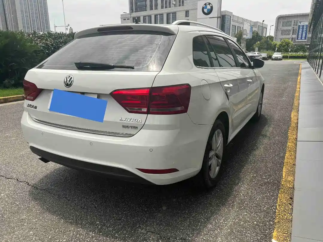 Volkswagen Lavida Tour 2018 2017 180TSI DSG Comfort Edition