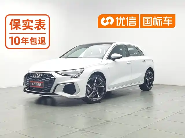Audi A3 Sportback 35 TFSI, Стиль Спорт