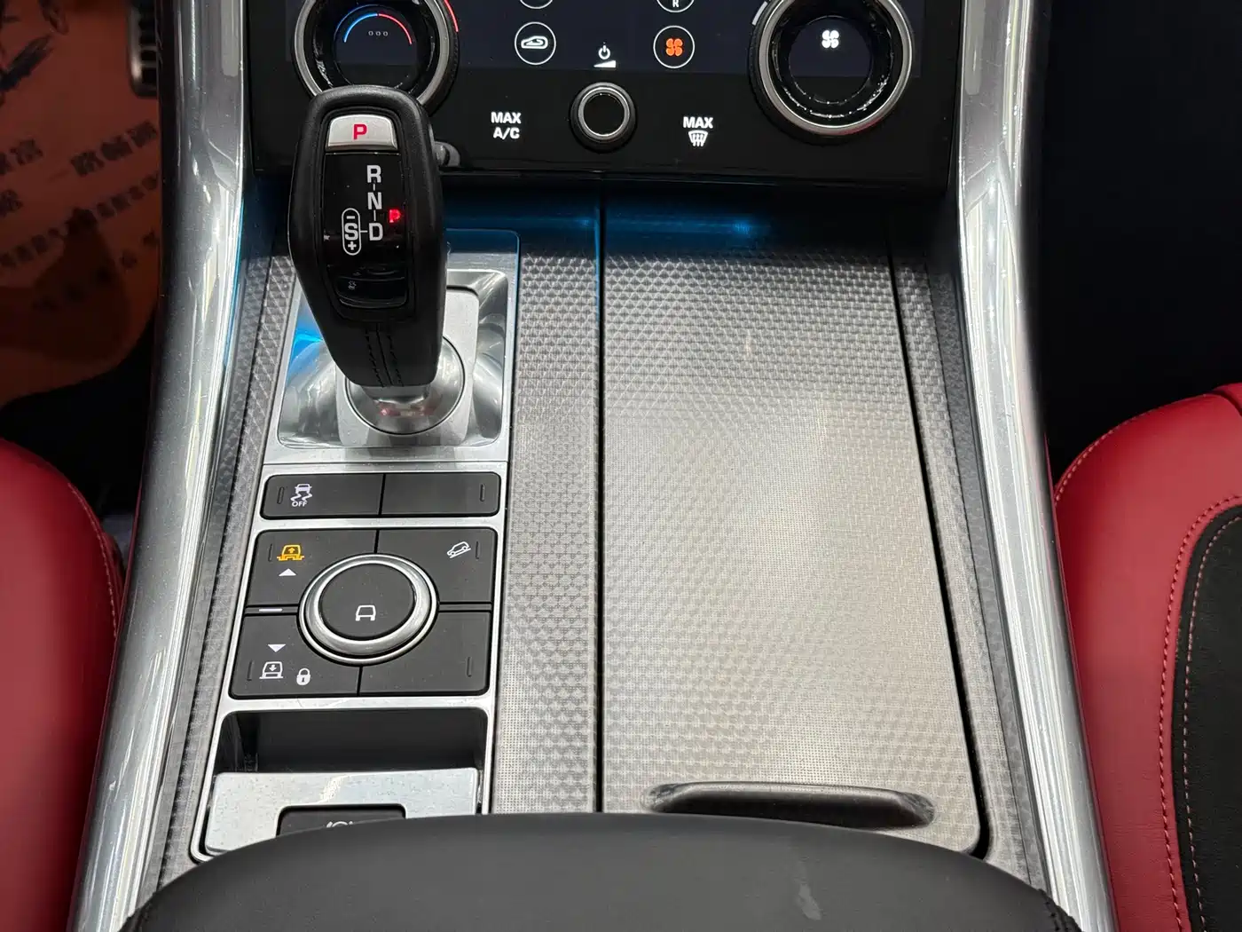 Land Rover Range Rover Sport 2022 3.0 L6 Gloss Black Edition фото 17