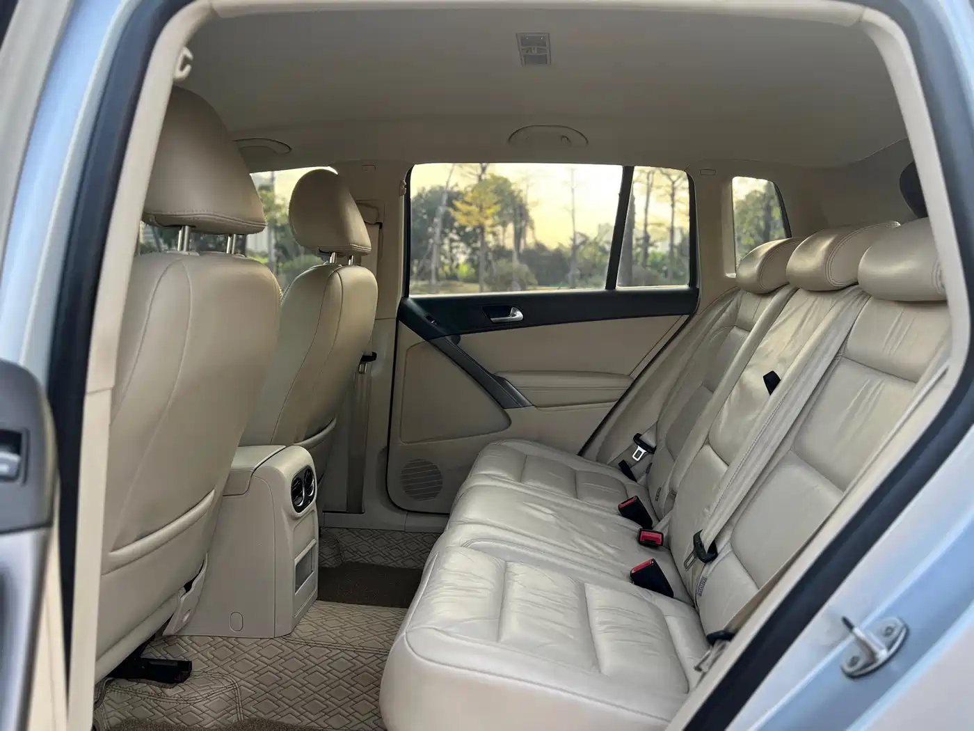 Volkswagen Tiguan 2012 1.8TSI Automatic 2WD Trend Edition фото 10
