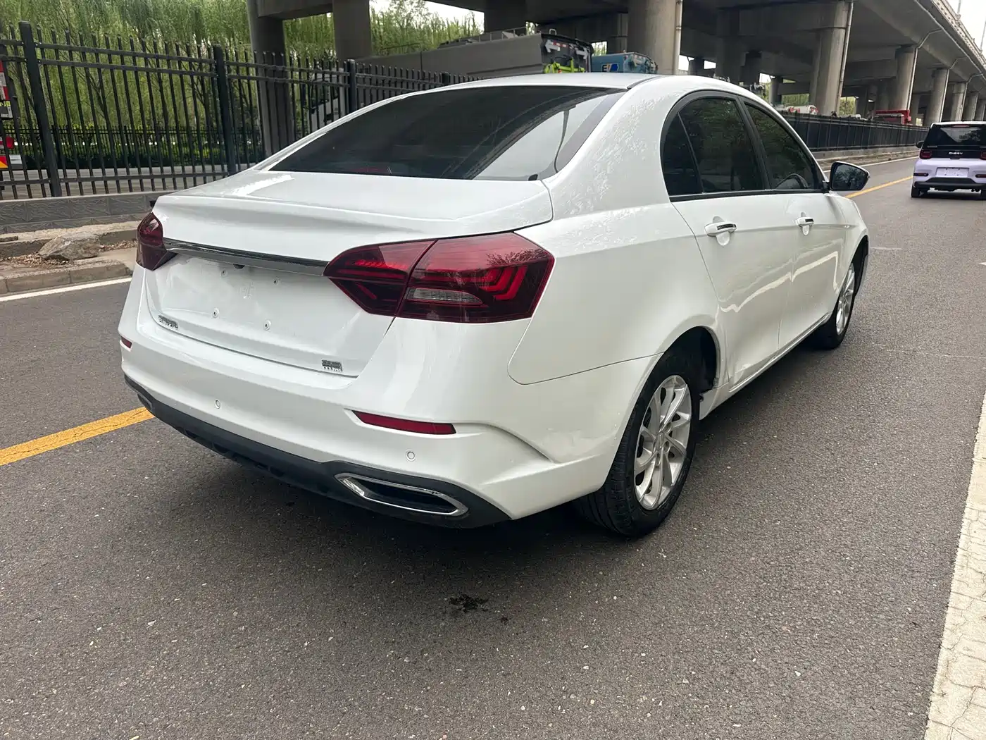 GEELY AUTOMOBILE EMGRAND