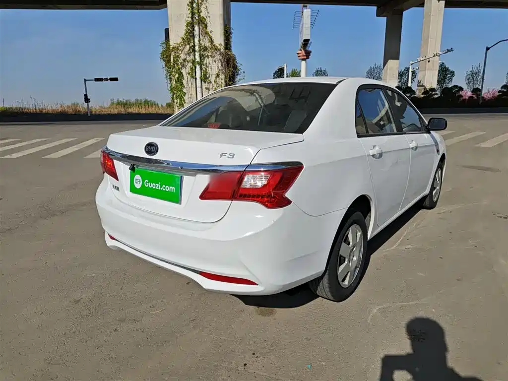 Фото 5 - BYD F3
