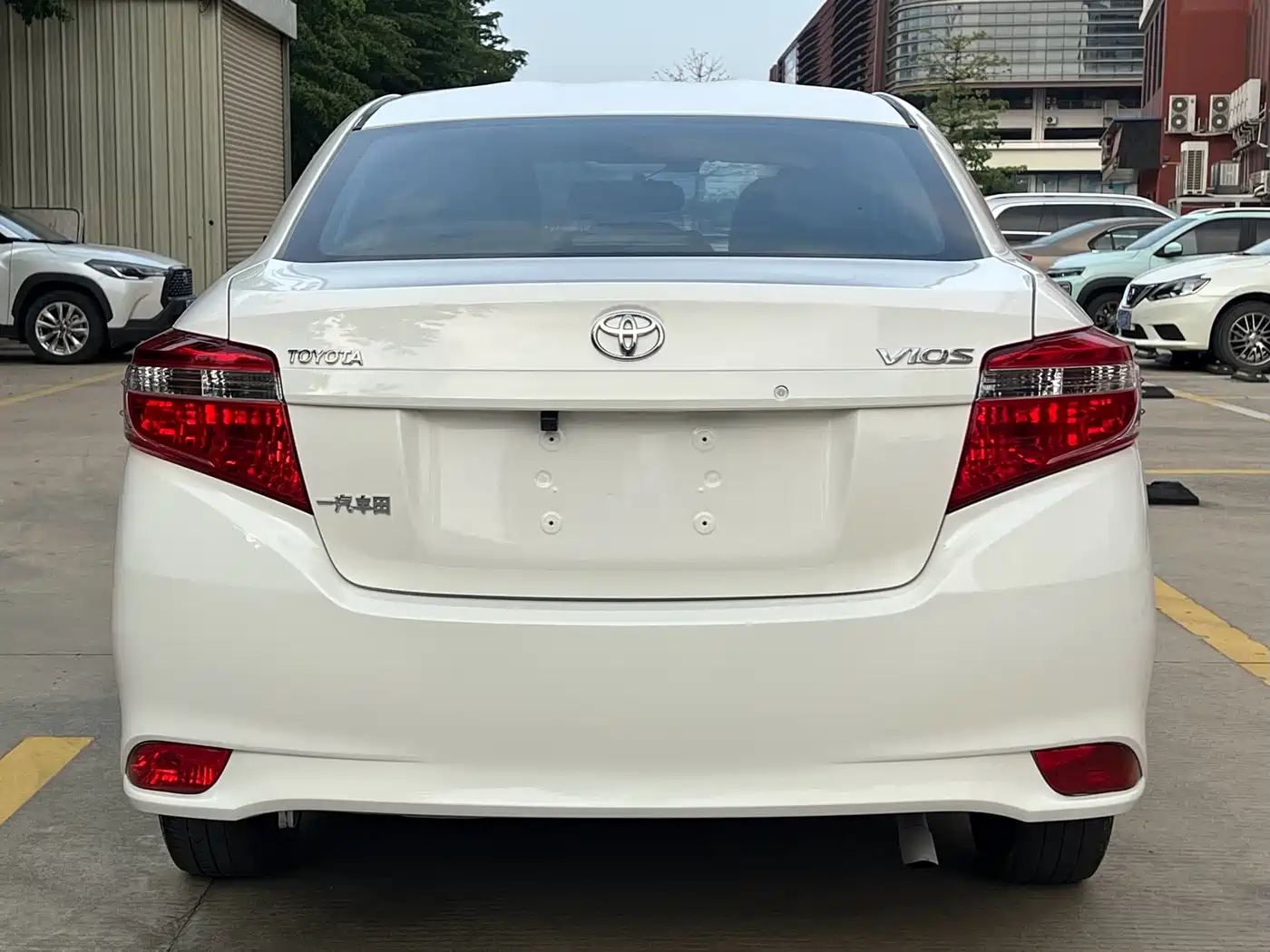 Toyota Vios 2014 1.5L Automatic Wisdom Edition фото 4