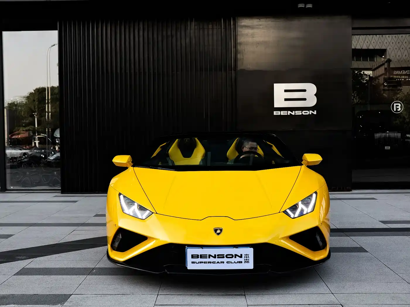 Lamborghini Huracán 2020 Huracán EVO RWD Spyder фото 2