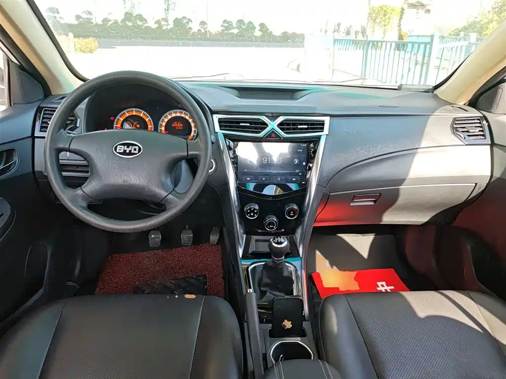 Фото 6 - BYD F3