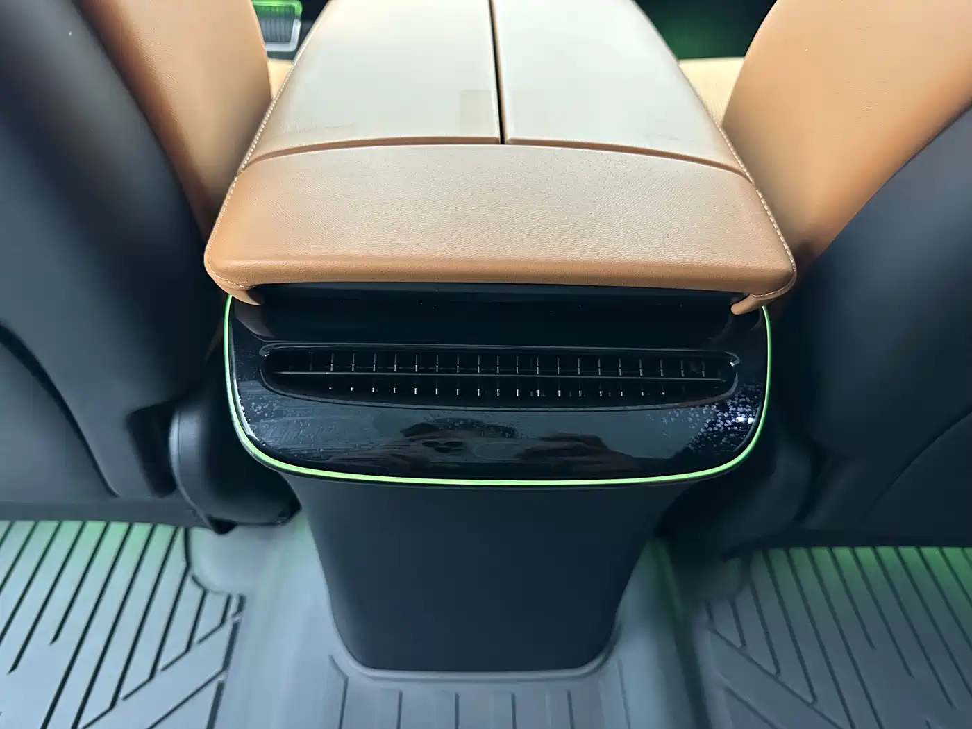 Voyah Auto VOYAH Zhuiguang 2024 PHEV AWD Ultra Long Range Flagship фото 22