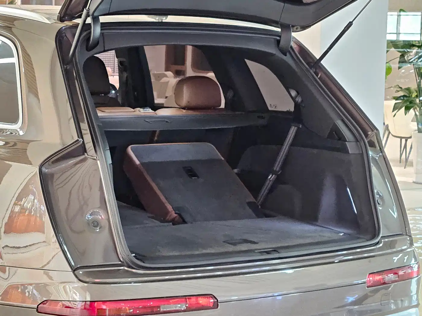 Фото 20 - Audi Q7