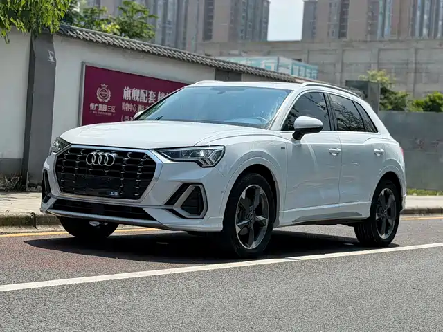 Audi Q3 2022