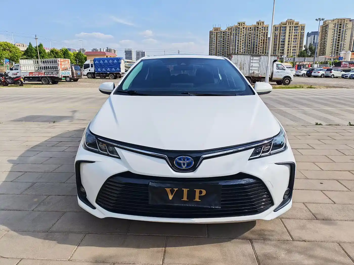 Toyota Corolla 2021 Hybrid 1.8L E-CVT Flagship Edition фото 3