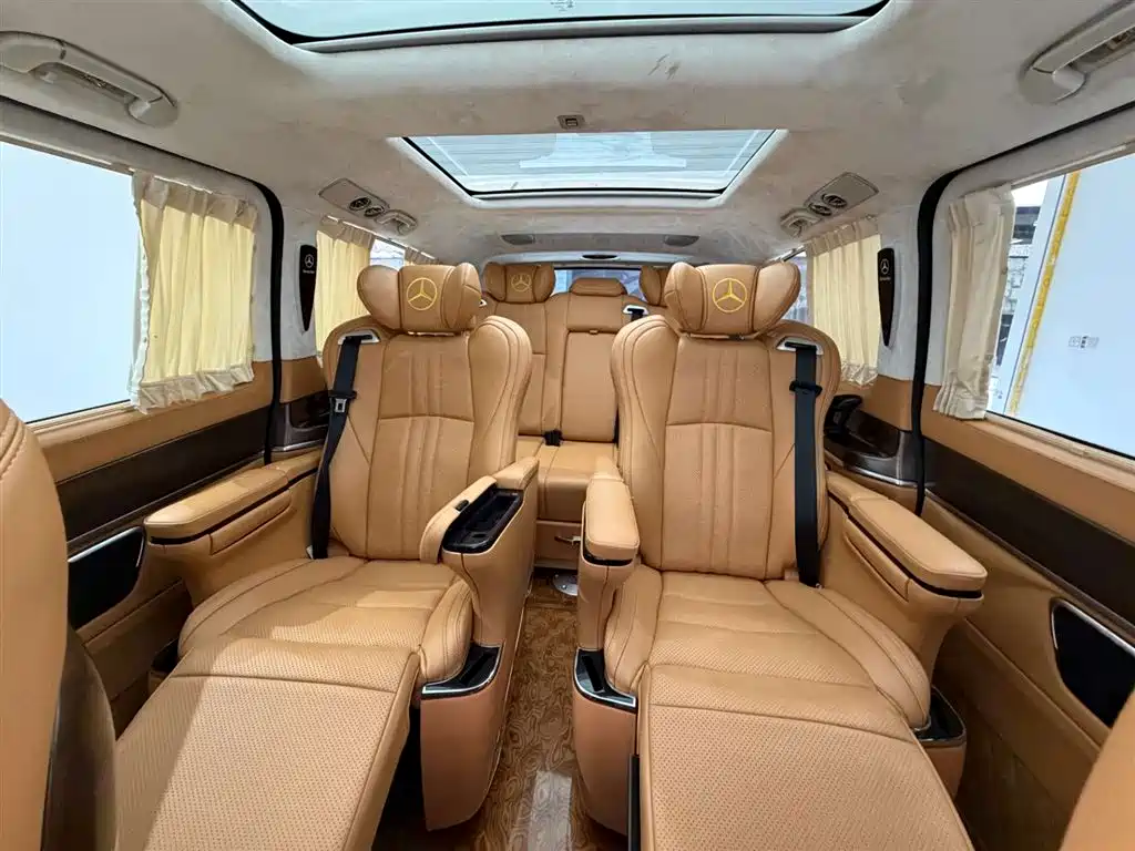 Mercedes-Benz V-Class 2020 Model V 260 L Long Wheelbase Luxury фото 17