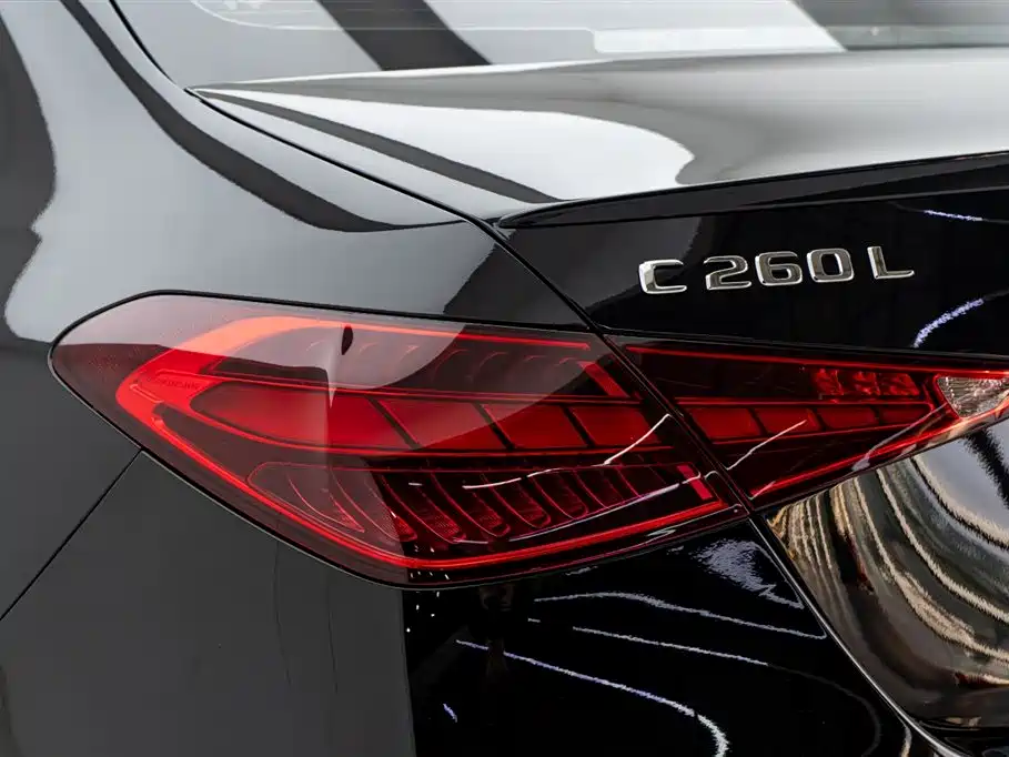 Mercedes-Benz C-Class 2024 Facelift III C 260 L Night Sport Edition фото 26