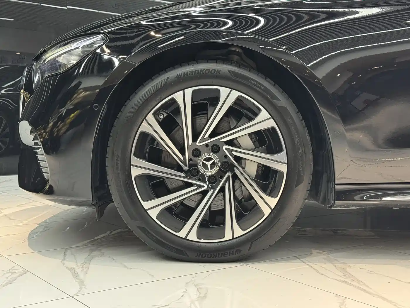 Mercedes-Benz E-Class 2024 Model E 300 L Luxury фото 9