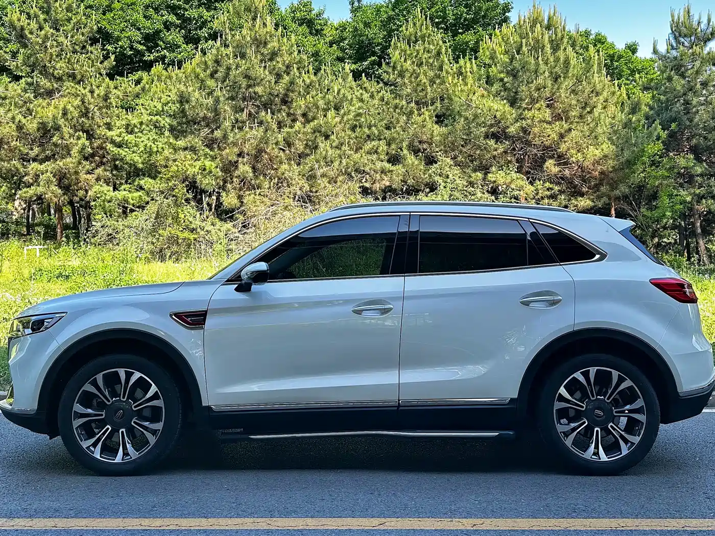 Hongqi HS5 2019 2.0T Smart Connect Enjoy 4WD Edition фото 3