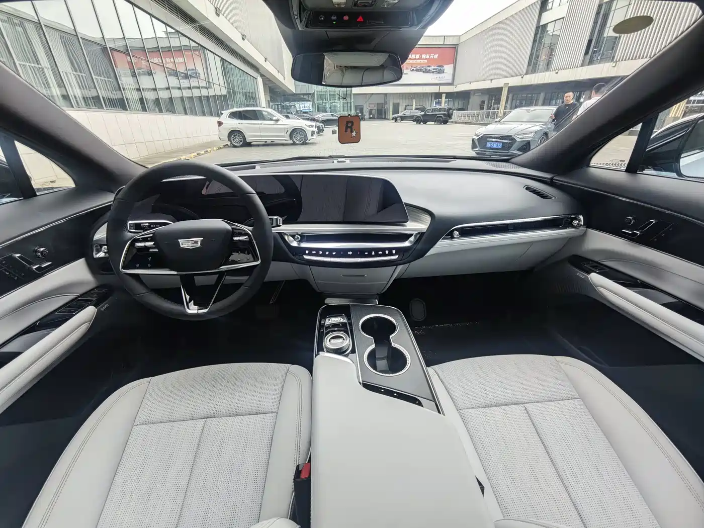 Cadillac IQ Rui Ge 2024 RWD Standard Range Luxury Edition фото 15