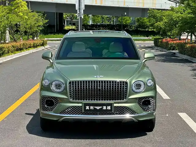 Bentley Bentayga 2023