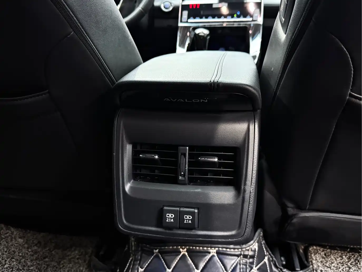 Toyota Avalon 2021 2.5L Luxury Edition фото 24