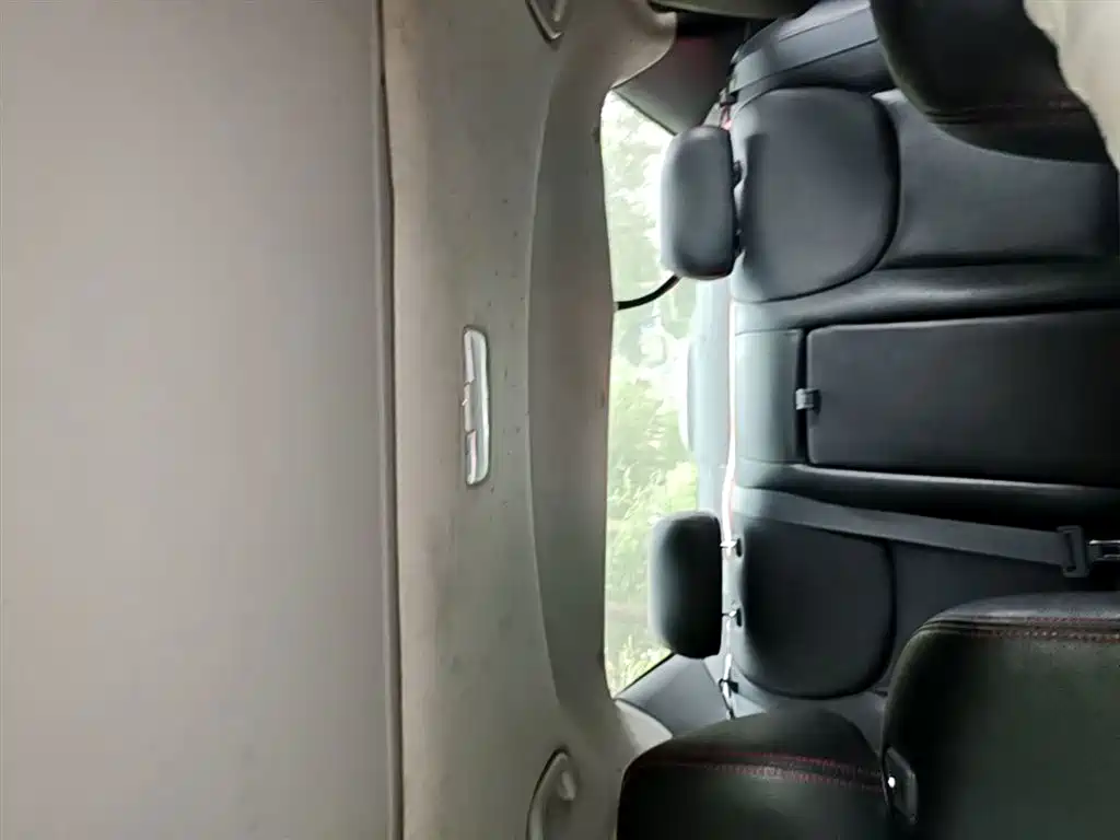 Hyundai Langdong 2016 1.6L Automatic Premium Edition фото 18