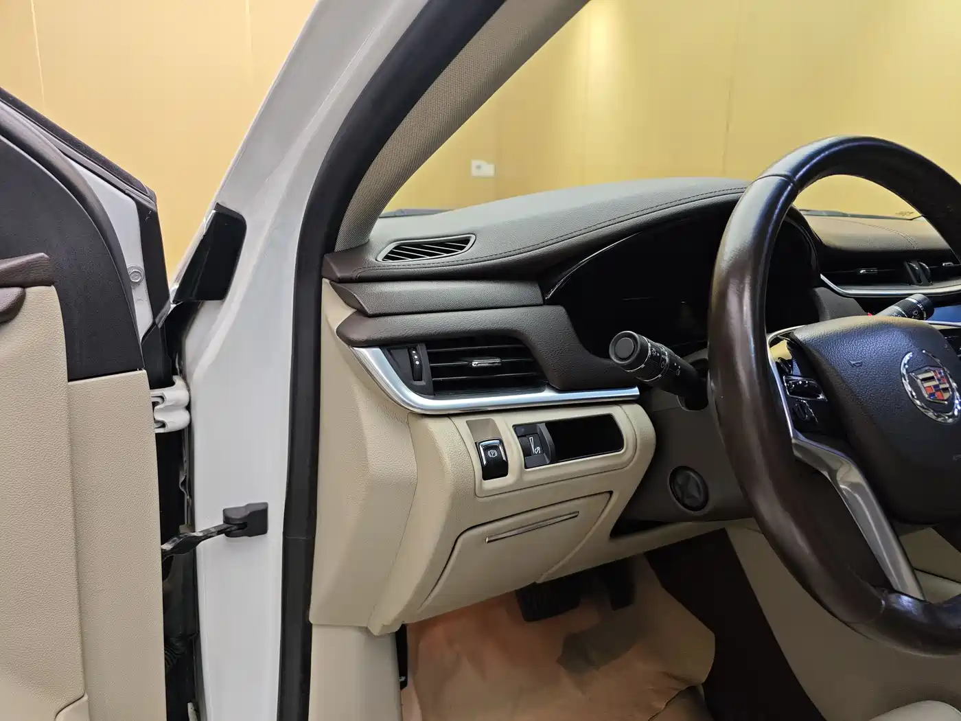 Cadillac XTS 2015 28T Comfort фото 13