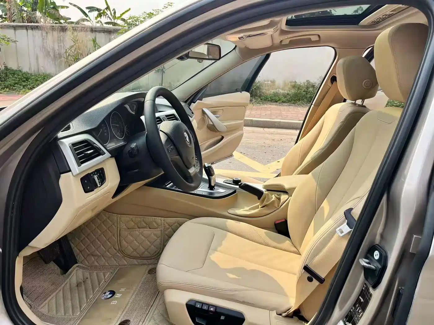 BMW 3 Series 2015 316i Progressive фото 8